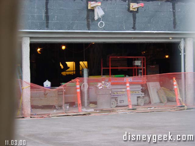 A look into the Rain Forest Cafe.