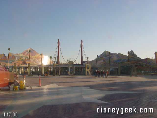 An even wider shot of the entrance. You can also see the ground brickwork is now complete.