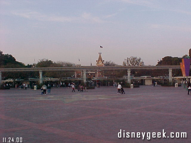 Turning around and looking towards Disneyland Park. 