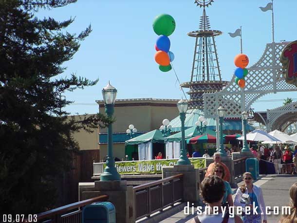 The viewer experience was up on the Pier this year and not in the Wharf, still didn't do it though.