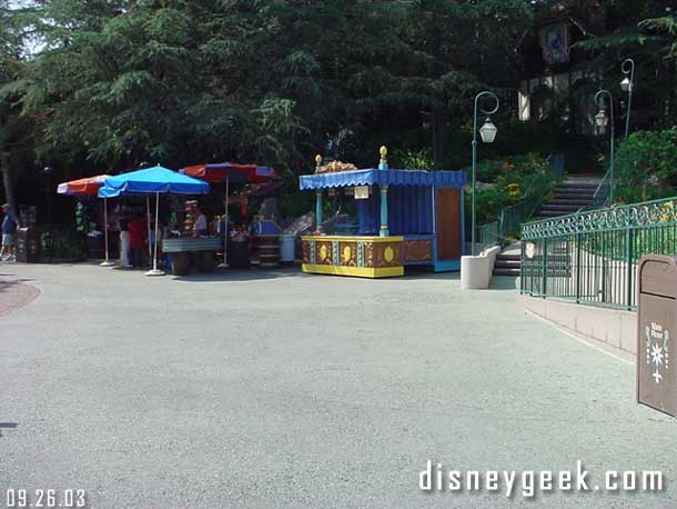 Not much traffic out in Fantasyland with the trail closed.