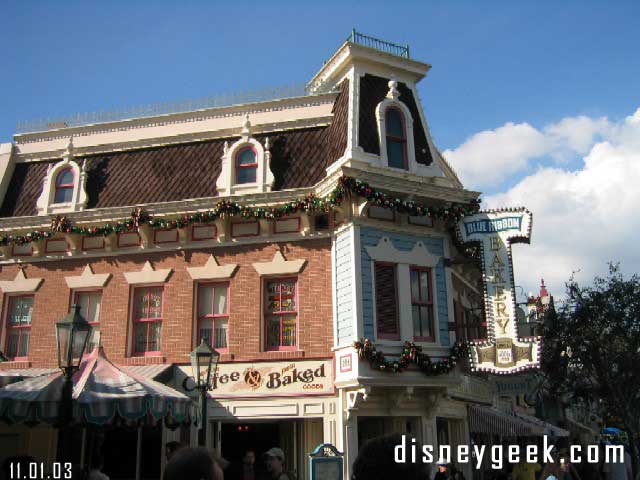 The holidays are arriving at the Disneyland Resort.  Many of the lights and garlands are starting to appear