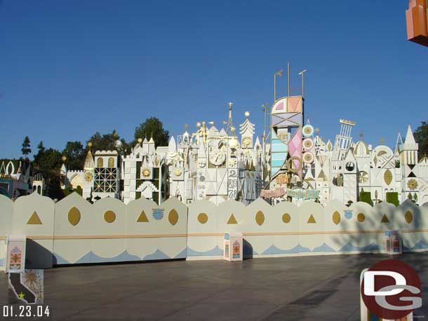 Small World is almost all the way back to its regular season look and show.