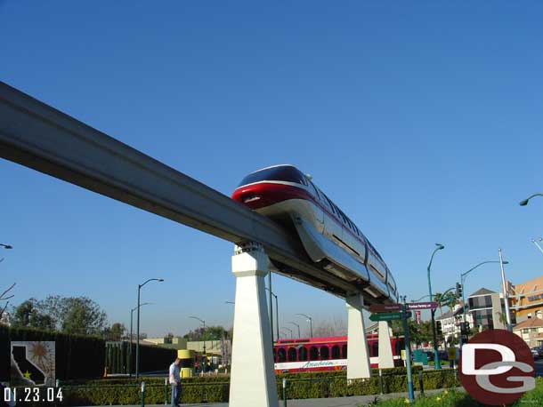 Monorail Red making the turn from Harbor Blvd. to DCA...