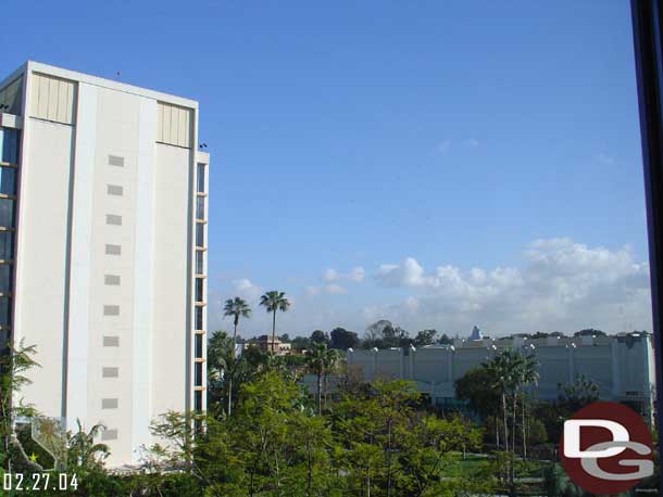 Let's start off this trip with a look out our room at the Disneyland Hotel (Bonita Tower)