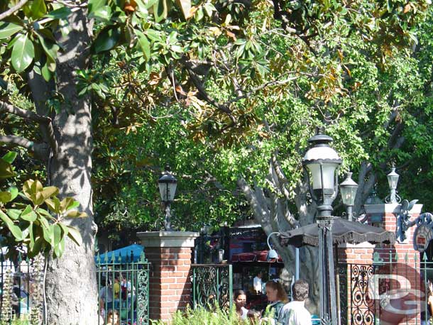 The sign over the entrance to Haunted Mansion is gone...