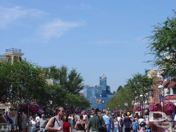 A look down Main Street.. seems like a fair crowd