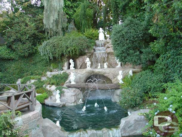 The Snow White figures are back and the water flowing again