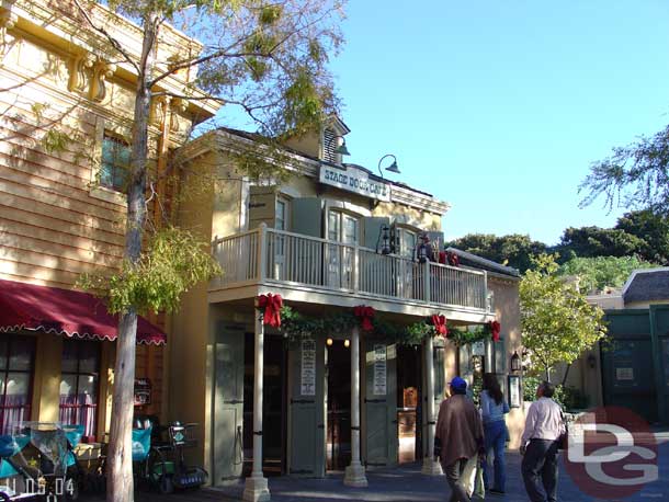 The walls/tarps are down from the Stage Door Cafe