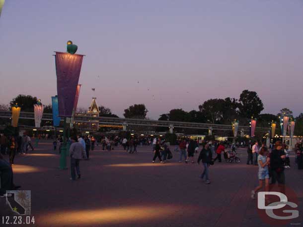 The lines to get in both parks as we were leaving.