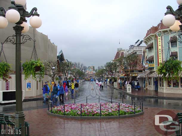 A look down a semi-uncrowded Main Street USA