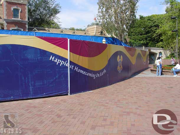 Walls up around the new floral display at the entrance to the park