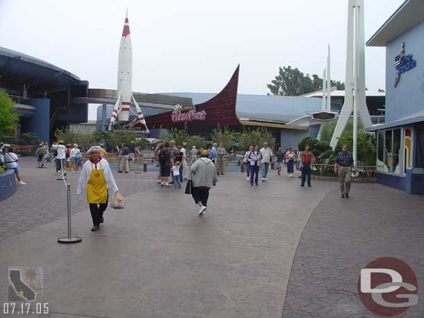 Out in Tomorrowland its much less crowded, but they were anticipating large lines for Space Mountain, notice the white ropes set up.