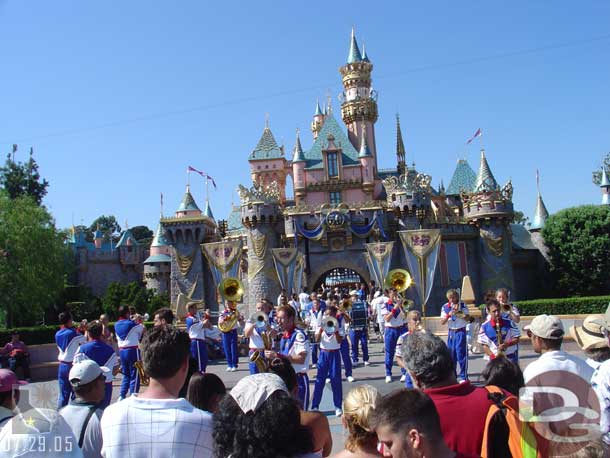 Back to Disneyland.. heard the College Band so migrated that direction..