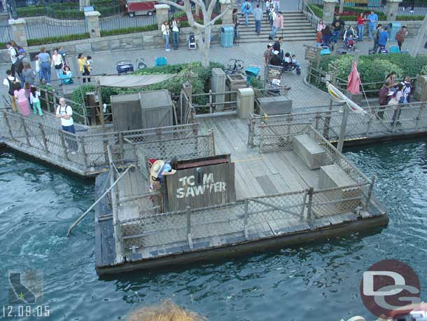 The current/old rafts to Tom Sawyer Island