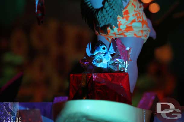 Stitch hanging out in Small World