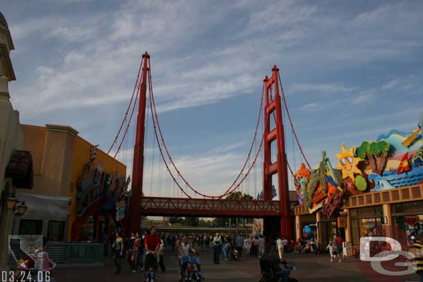 Back to the Esplanade.. if rumors are to be believed this may be gone by next year at this time (the Golden Gate and a new overlay for the entrance area)