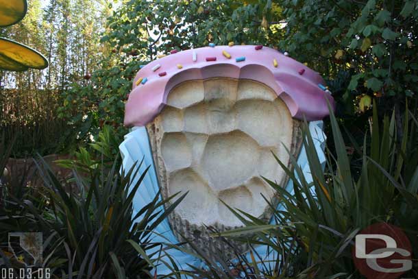 The cup cake on the Chew Chew train over in Bugsland (which was a near ghost town this afternoon)