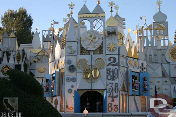 For those who did not see, Small World turned 40 last Sunday..