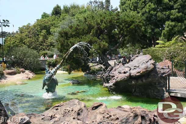 Water is back in the fountain.