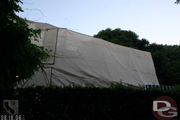 Another shot of the tarps up near the NOS train station (on the far side of the track toward the tunnel))