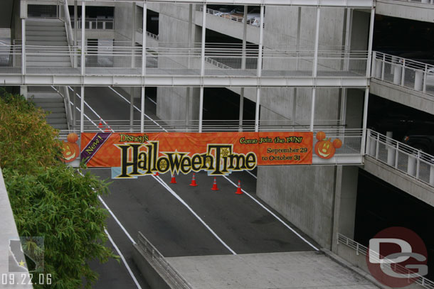 A banner for the upcoming Halloweentime promotion (this has been up for at least the last visit or two but I kept forgetting to get a picture of it)