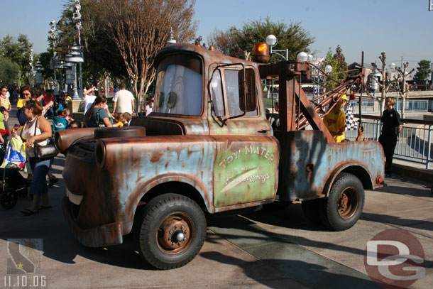 Tow Mater out for a photo session