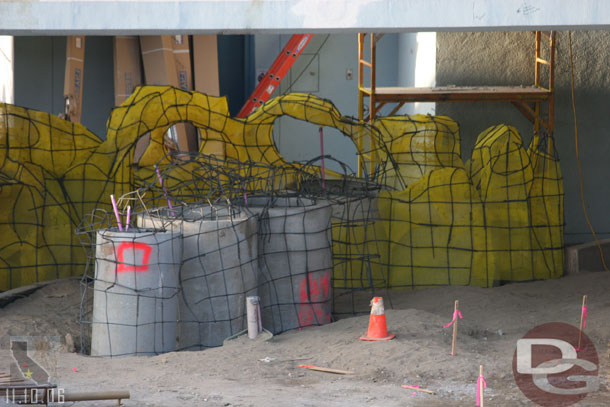 Looks like rockwork in the queue area