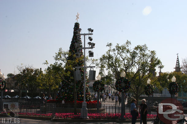 A little difference with the trees.. 