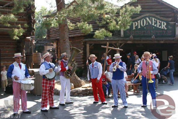 The Dixieland band in Frontierland (this seemed like an odd place for them but I guess since the Mark Twain is down for rehab they are here