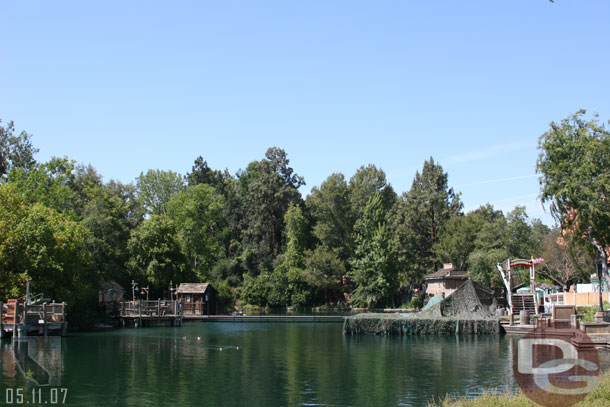 Here you can see the barge more clearly and to the left the start of a bridge