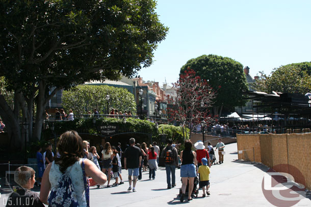 This walkway was a dead end into Pirates (CMs were taking strollers up to the right and the left was blocked off)