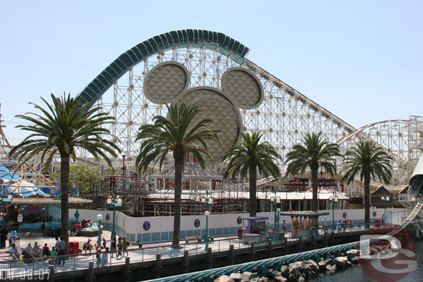 An overview of the Toy Story Mania construction, the buildings skeleton is now up