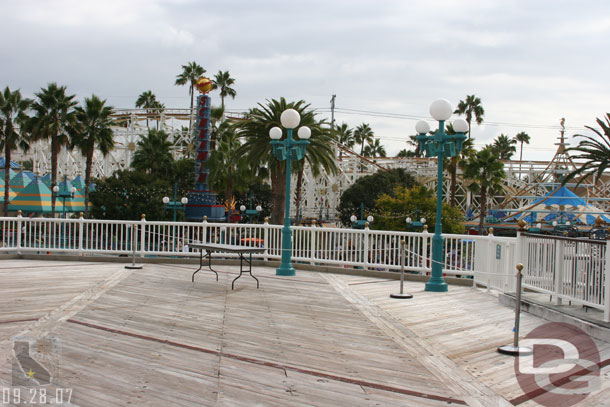 A table and some ropes out on the Pier, not sure why, there was no one around.