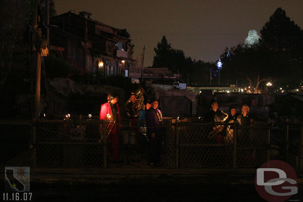 The band doing the Fantasmic pre-show