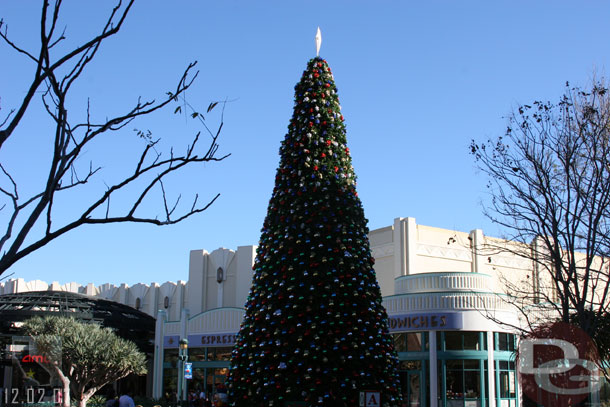 The Christmas tree this year is out at Downtown Disney instead of on the Hotel grounds, its in that small park next to ESPN.