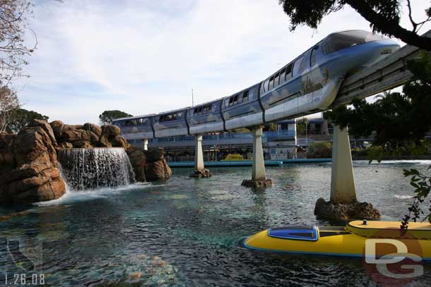 Almost a great shot, the sub was just a bit too slow (or the monorail too fast)