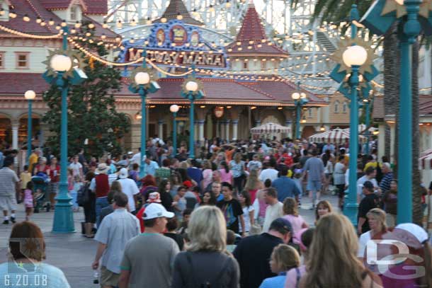 There was a mob of guests lined up waiting for Toy Story to re-open (it had been down for about 45 minutes according to the CM I spoke to)