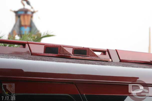 The new air scoops on Monorail Red (each emergency hatch has received four scoops)