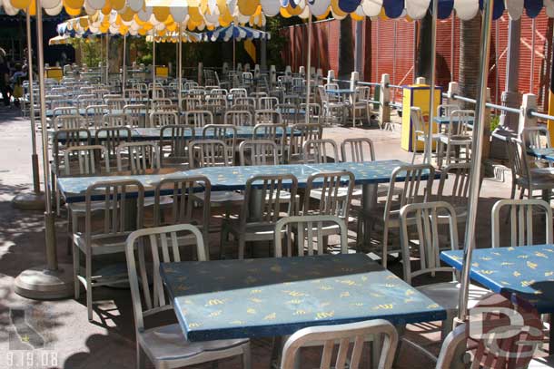 One of the few remaining McDs logos in the parks, on the tables.