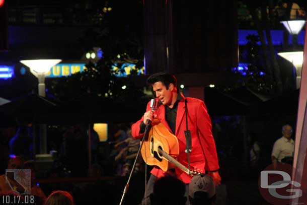 Scot Bruce/Elvis was at Tomorrowland Terrace