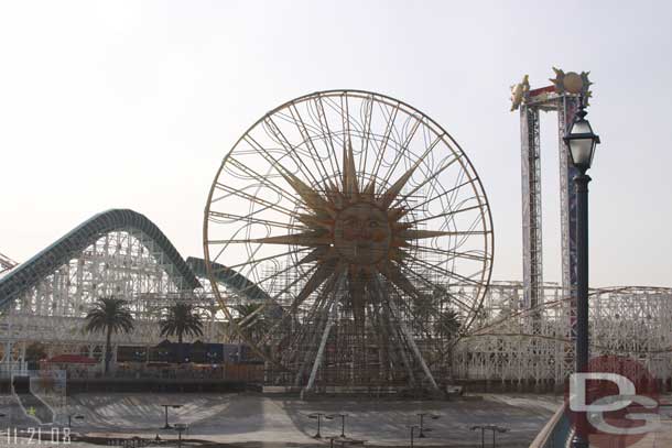 The scaffolding on the Sun Wheel has climbed even higher, but so far no real visible progress.