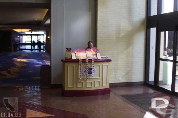 No one visiting the Vacation club kiosk this morning..