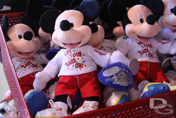 Some of the 2009 merchandise in World of Disney (seems some of you cannot get enough of the merchandise shots)