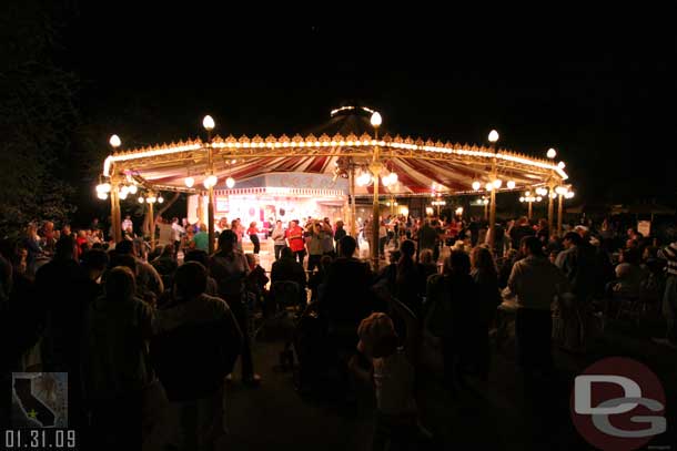 Stompy Jones at the Plaza Gardens