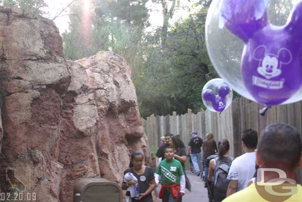 The walls go all the way to the bridge near Big Thunder