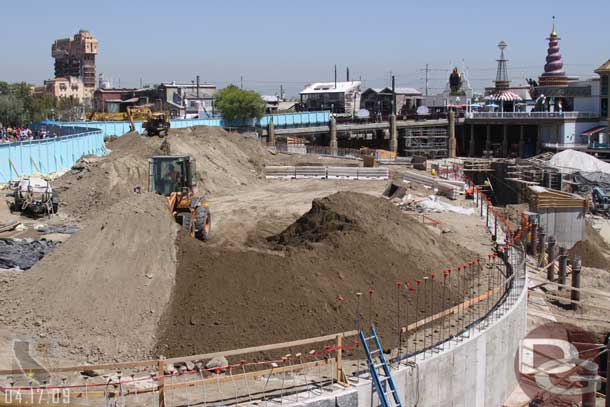 Moving more dirt around in the viewing area