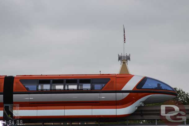 A CM hanging out in Monorail Orange...