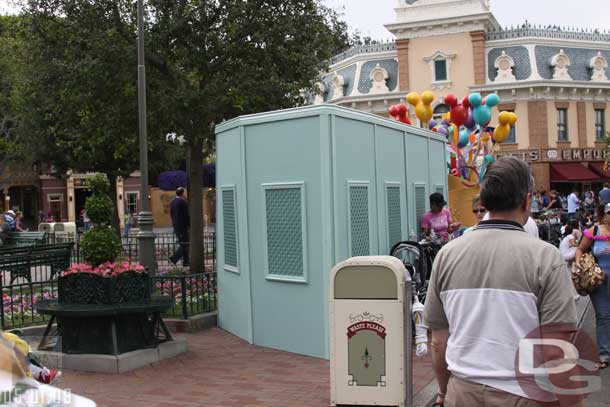 The random wall is still up on Main Street