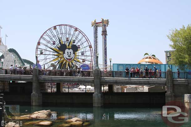 Heading out to the Pier.  The Fun Wheel is now open.